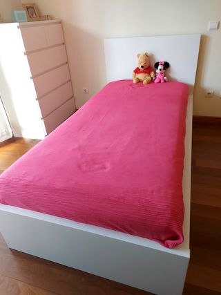 Cama de solteiro c/ colchão