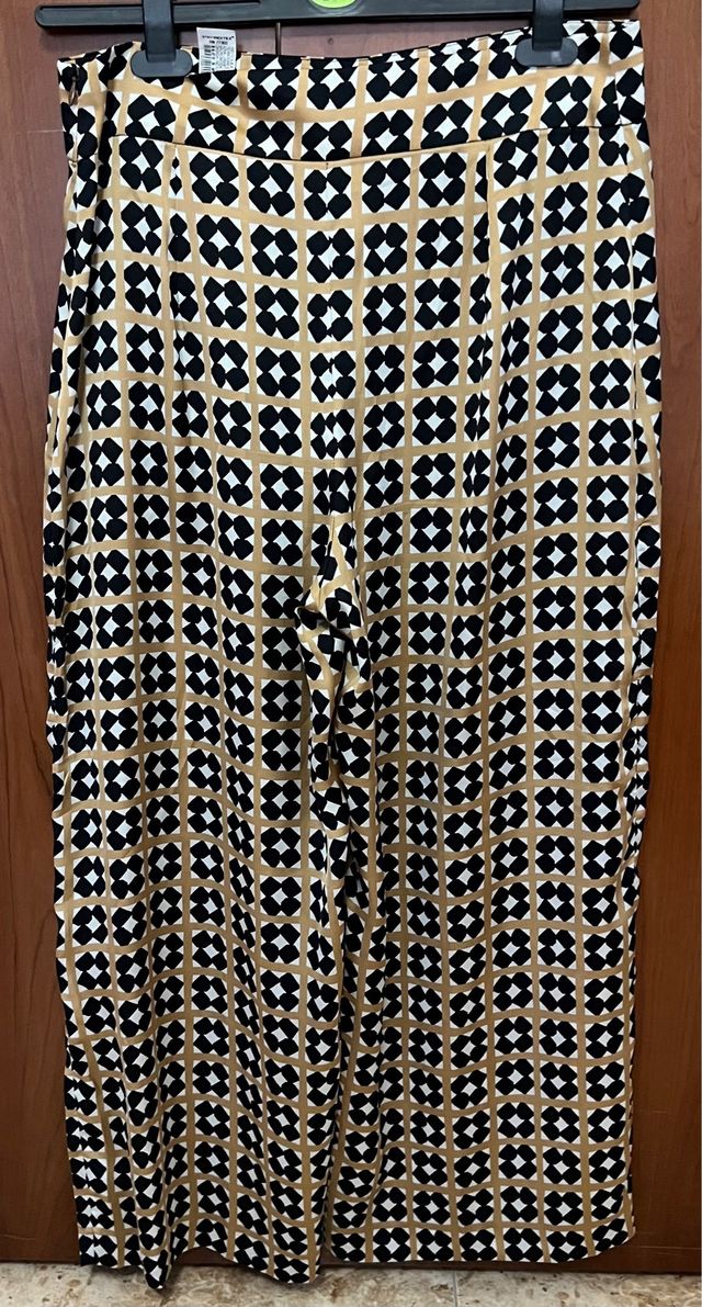 Pantalon ancho q no necesita plancha zara