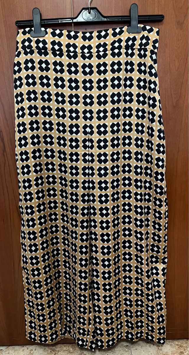 Pantalon ancho q no necesita plancha zara