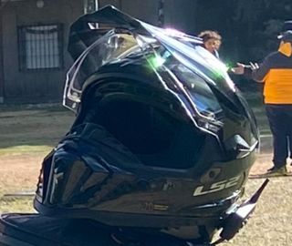 Casco carretera trail LS2 explores