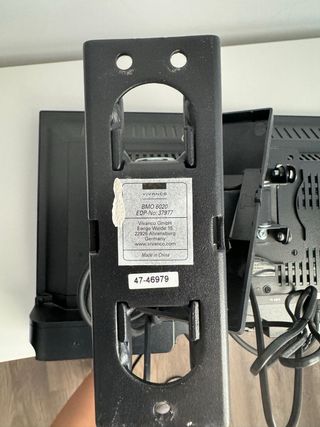 Televisor Engel 20” con soporte pared