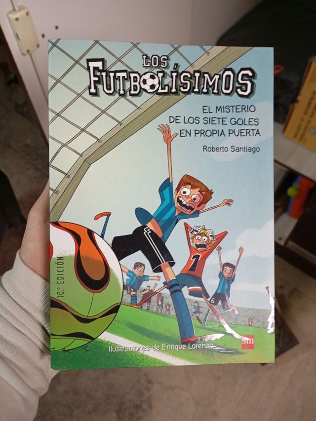 Los Futbolísimos 2: El misterio de los siete goles en propia puerta (Spanish Edition)
