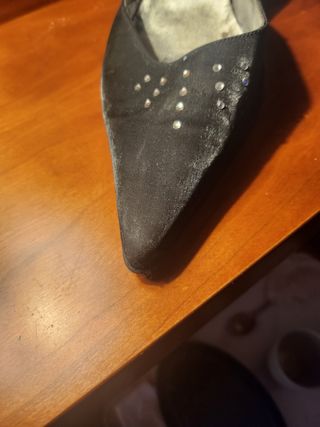 Zapato de salón negro 