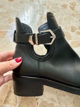 Botines piel moteros negro
