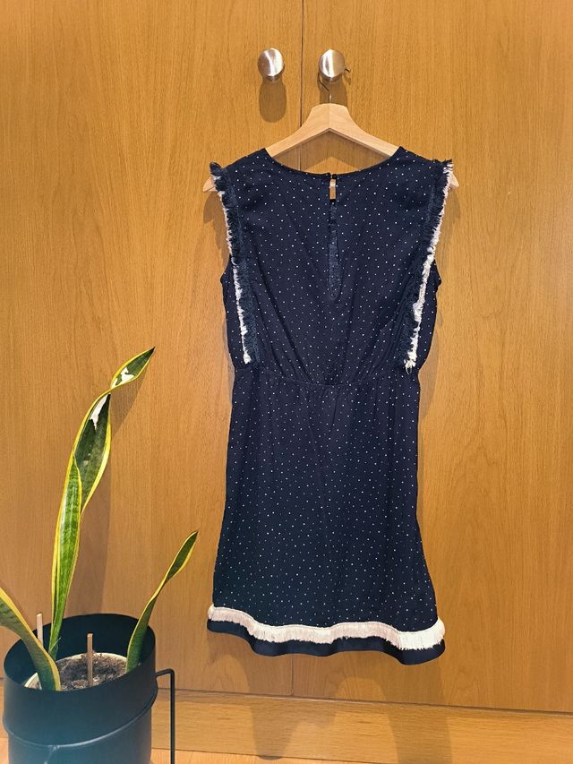 Vestido corto. Marca Kilibbi. Talla ML