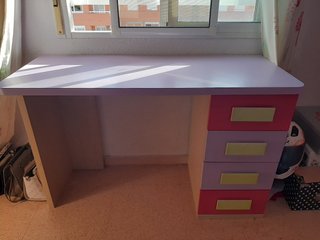 Escritorio juvenil