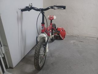Bicicleta niño/niña roja
