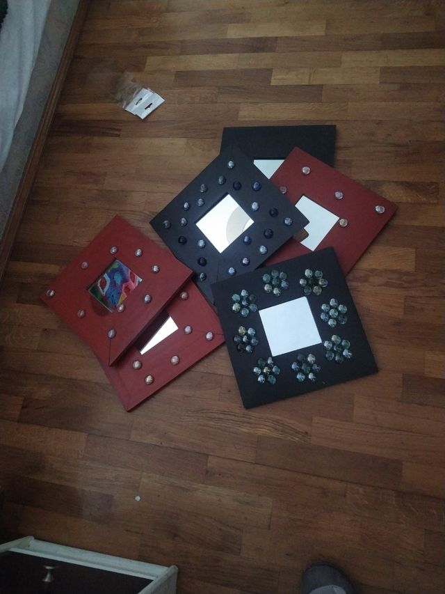 Sei quadri Ikea con specchio per 10€