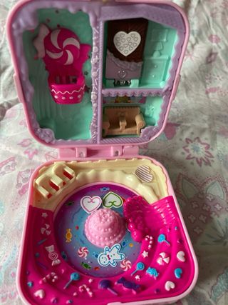Polly pocket