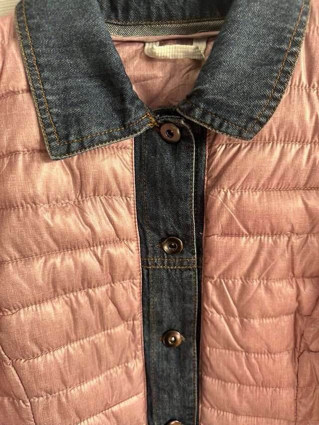 Chaqueta rosa acolchada