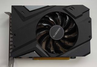 Tarjeta Gráfica Gigabyte GTX 1660 TI mini