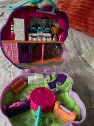 Polly pocket