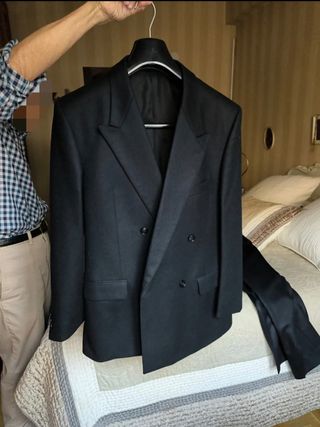 Traje negro de caballero