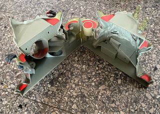 2 templos, 29 gormitis, 2 coches ,catapulta