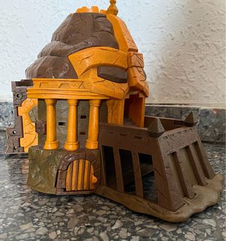 2 templos, 29 gormitis, 2 coches ,catapulta