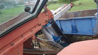 Venta o cambio cosechadora patatas kverneland