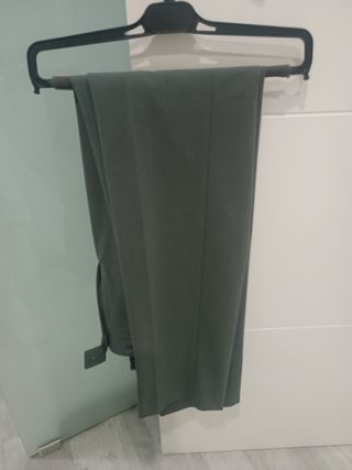 Traje chaqueta + pantalón (tienda Mango)