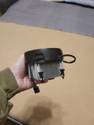 cpu Ryzen 3 2200g + dissipatore wraith spire
