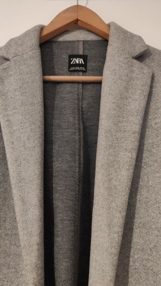 Abrigo de paño gris ZARA