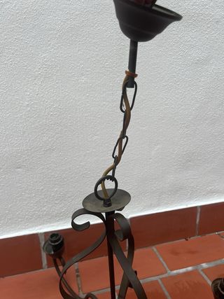 Lámpara de forja rústica