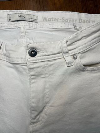 Pantalón blanco hombre mango
