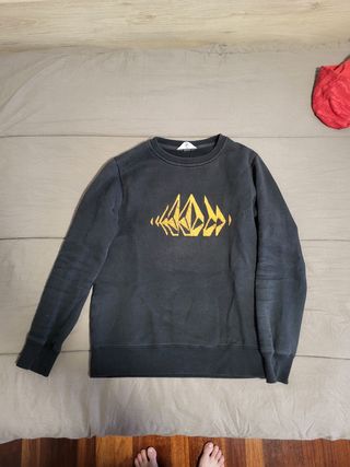 Sudaderas volcom negra