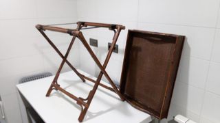 Mesa-bandeja de madera