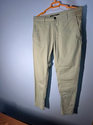 Pantalón chino hombre zara