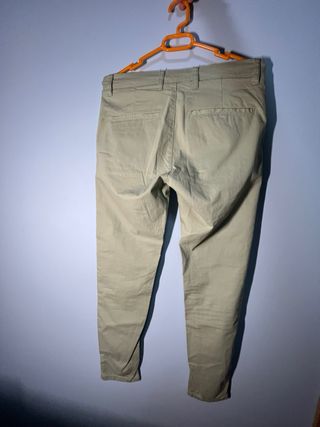 Pantalón chino hombre zara