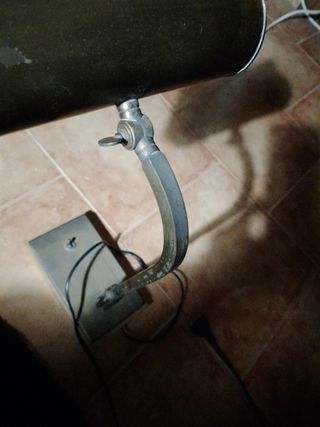 Lampara bronce  mesa despacho