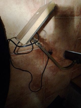 Lampara bronce  mesa despacho