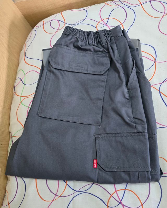 Pantalones reflectantes multibolsillos