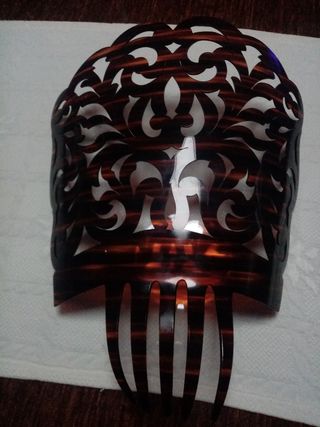 Peineta color carey regalo guantes