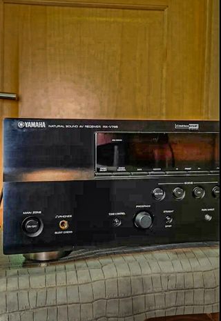 Yamaha RX-V765 AV receiver 7.2