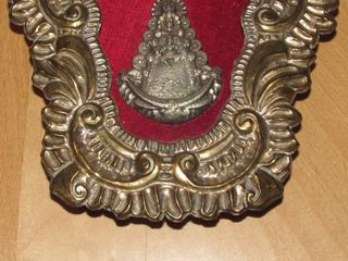 Antigua reliquia relicario Virgen del Rocío dorado