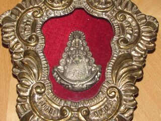 Antigua reliquia relicario Virgen del Rocío dorado