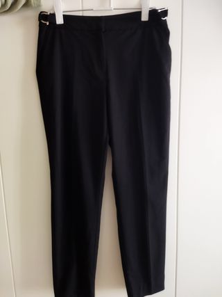 Pantalón traje Mango.