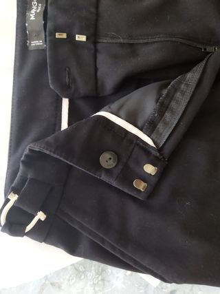 Pantalón traje Mango.
