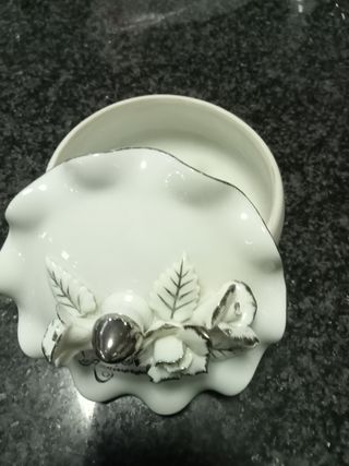 Guarda jóias em louça