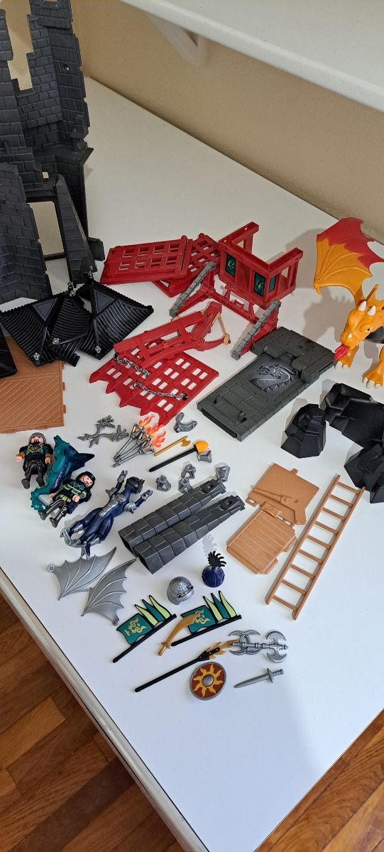 Playmobil, Fortaleza secreta del dragón