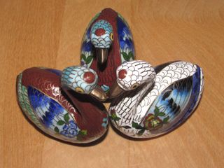 Tres aves patos cisnes pájaros chinos cloisonné