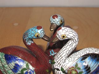Tres aves patos cisnes pájaros chinos cloisonné