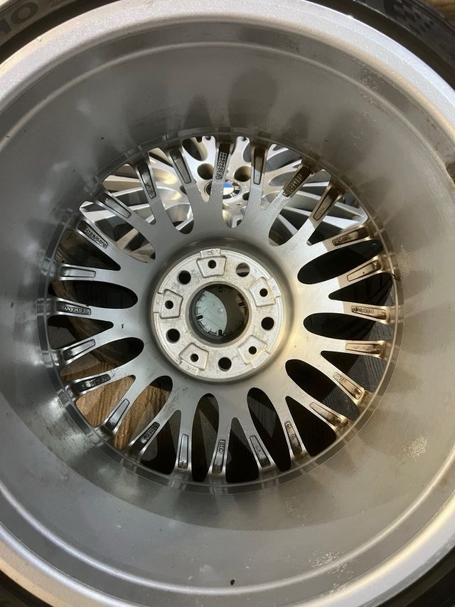 Llantas bmw 20”