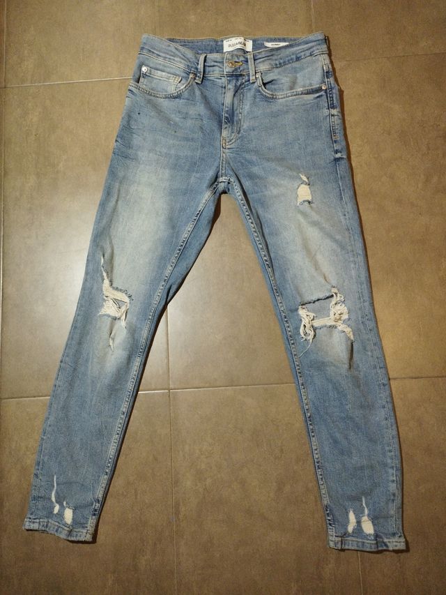 Pantalones tejanos rotos