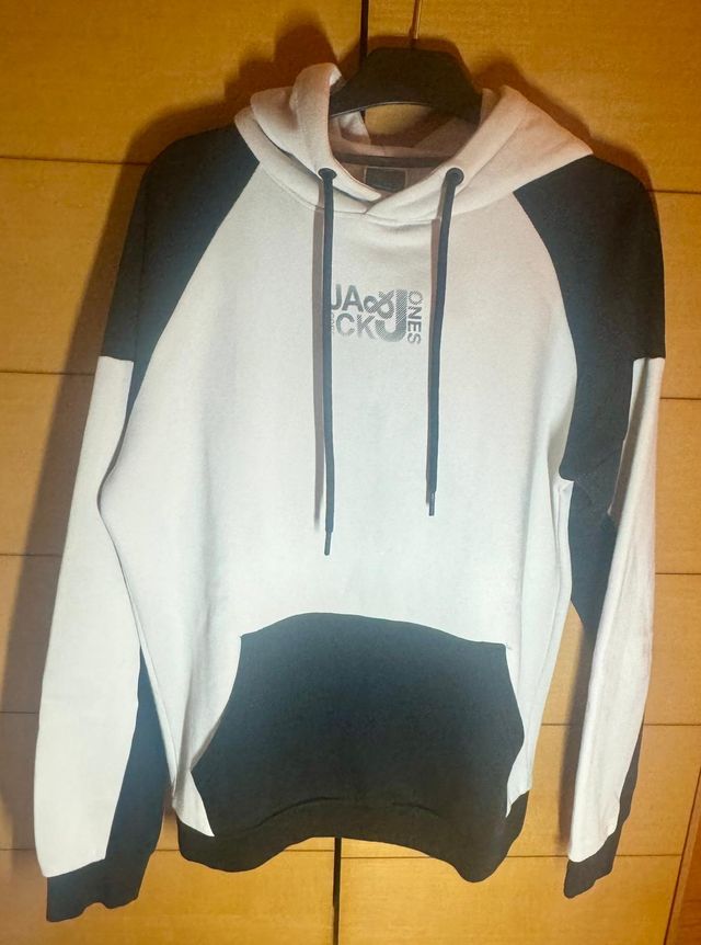 Sudadera Jack & Jones. Talla S