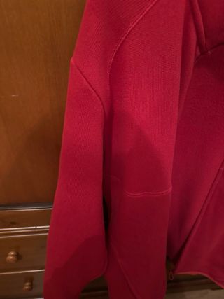 Sudadera roja de hombre