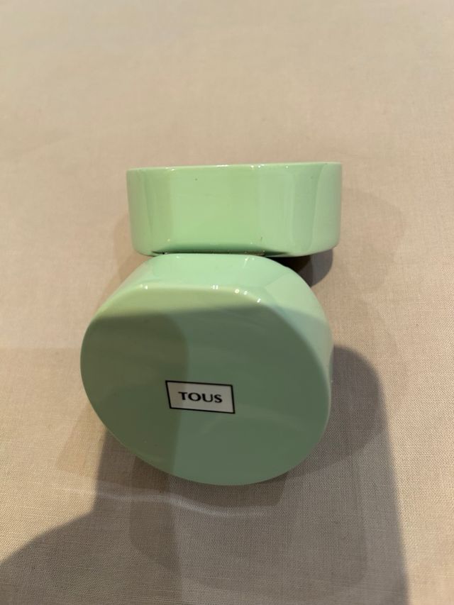 Caja de Tous lacada y otra gris mas pequeña