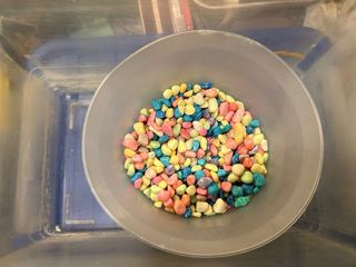 Pietre acquario colorate