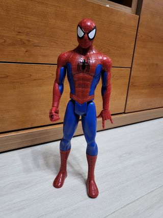 Figura avenger. Spiderman