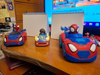 3 coches de Spiderman y ms marvel